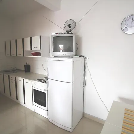 Apartamento By The Sea Pisak, Omis - 12545 Mimice