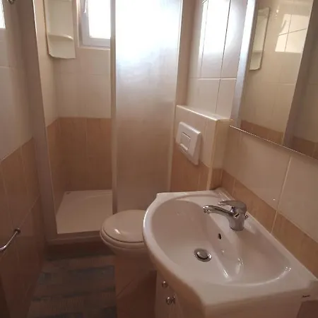 Apartamento By The Sea Pisak, Omis - 12545 Mimice